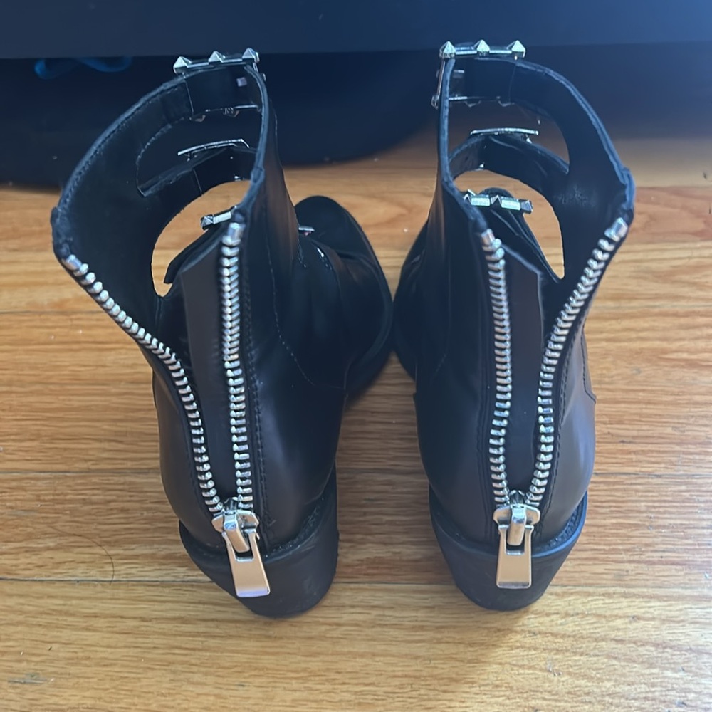 Sz 7 Bridgette Disturbia buckle booties :) - Picture 12 of 13